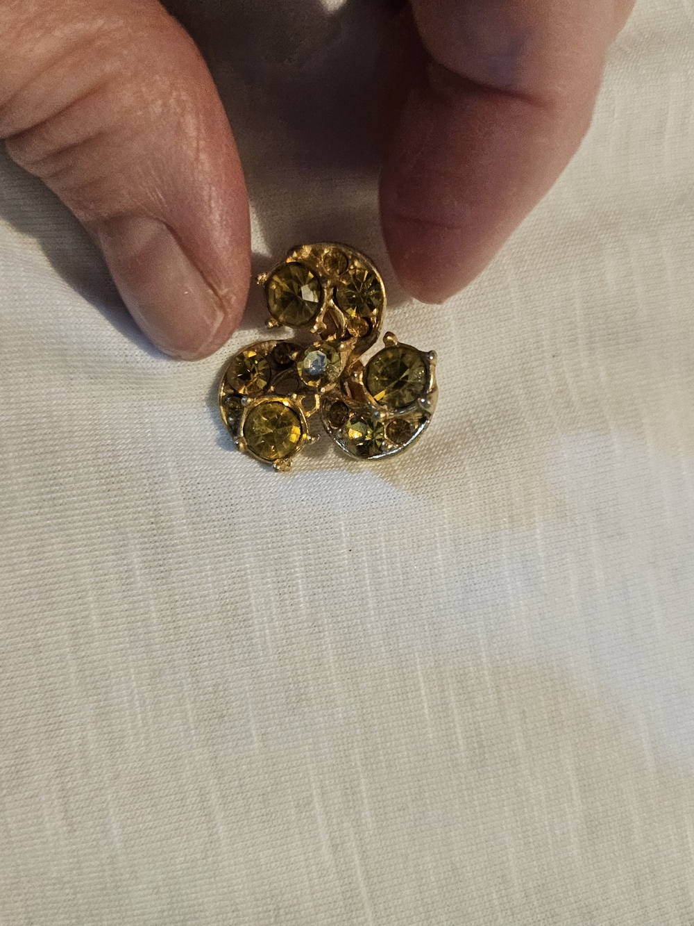 Vintage Gold-Tone Yellow Crystal Cluster Brooch by
